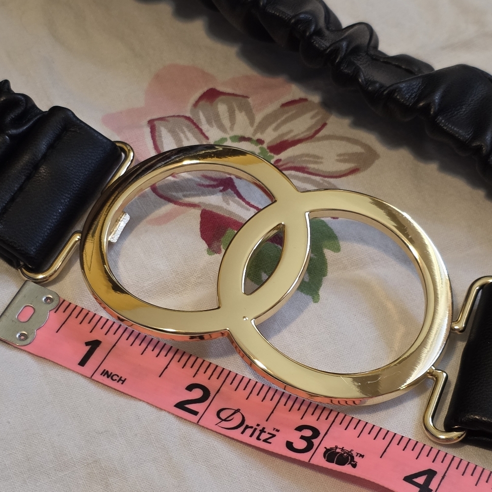 Strechy Black and Gold Women's Belt - Picture 7 of 7